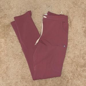 Mauve yola XS TALL FIGS scrubs